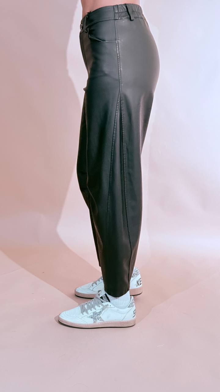 HAVE ONE Pantalone lollipop ecopelle nera PVE-R042 NERO 