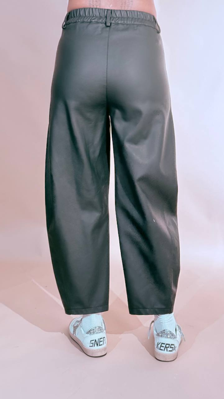 HAVE ONE Pantalone lollipop ecopelle nera PVE-R042 NERO 