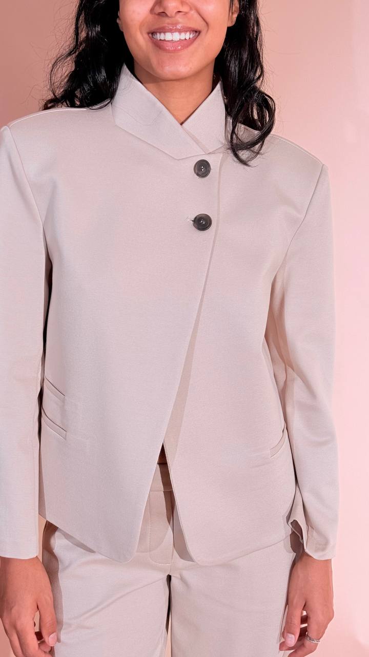 KONTATTO "korea" blazer asimmetrico bottone laterale ADF707C BEIGE 