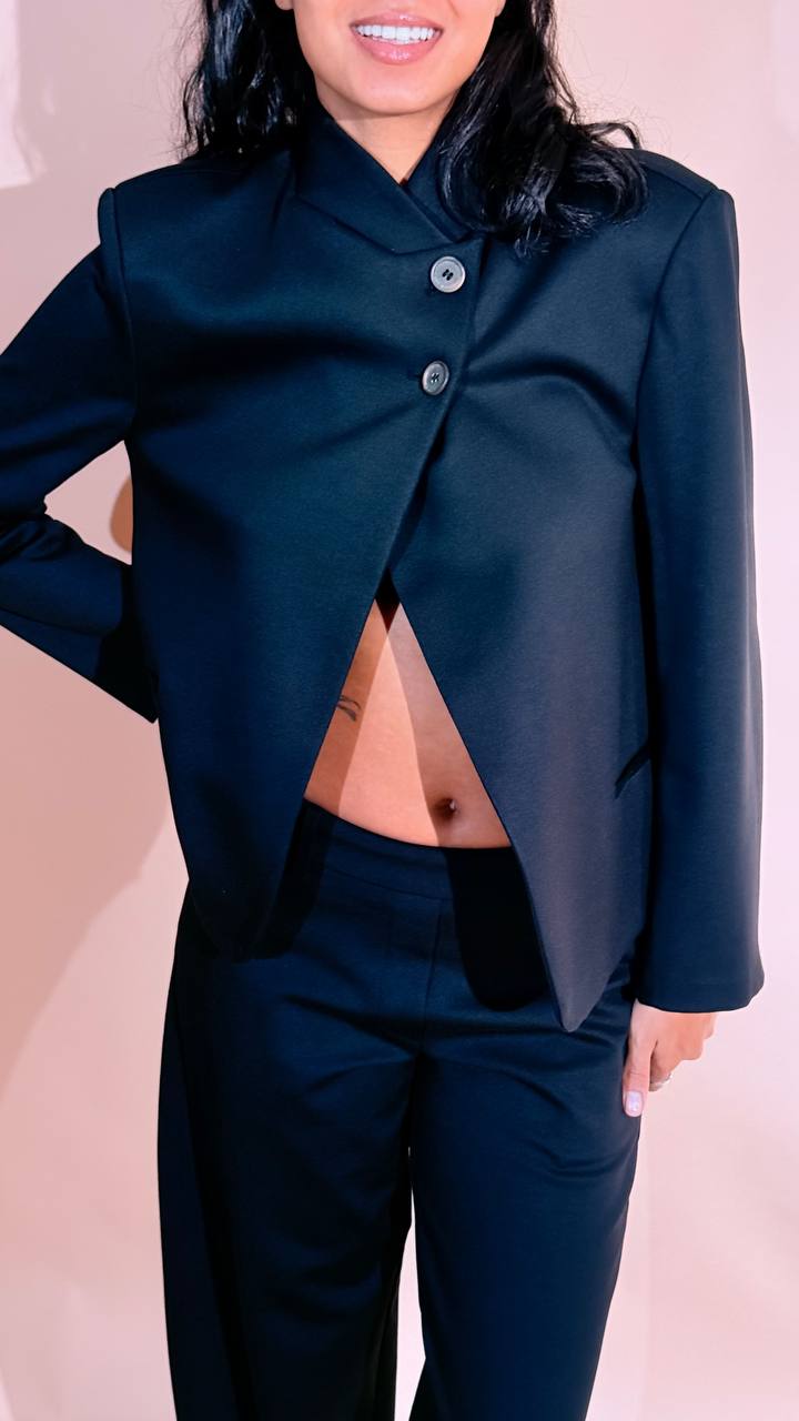 KONTATTO "korea" blazer asimmetrico bottone laterale ADF707C NERO 