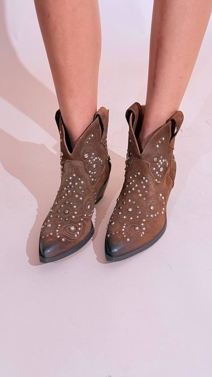 OVYE "rebel" texano con borchie LXTX05VEL BRANDY 
