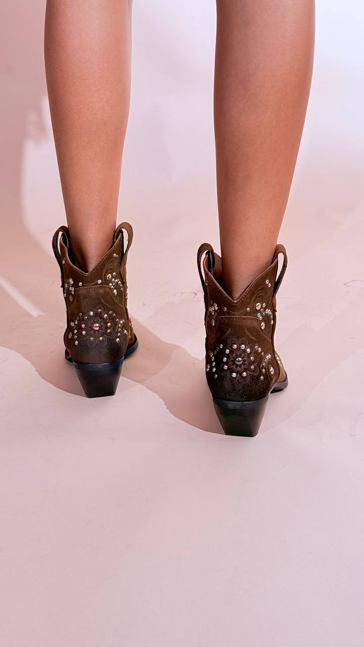 OVYE "rebel" texano con borchie LXTX05VEL BRANDY 