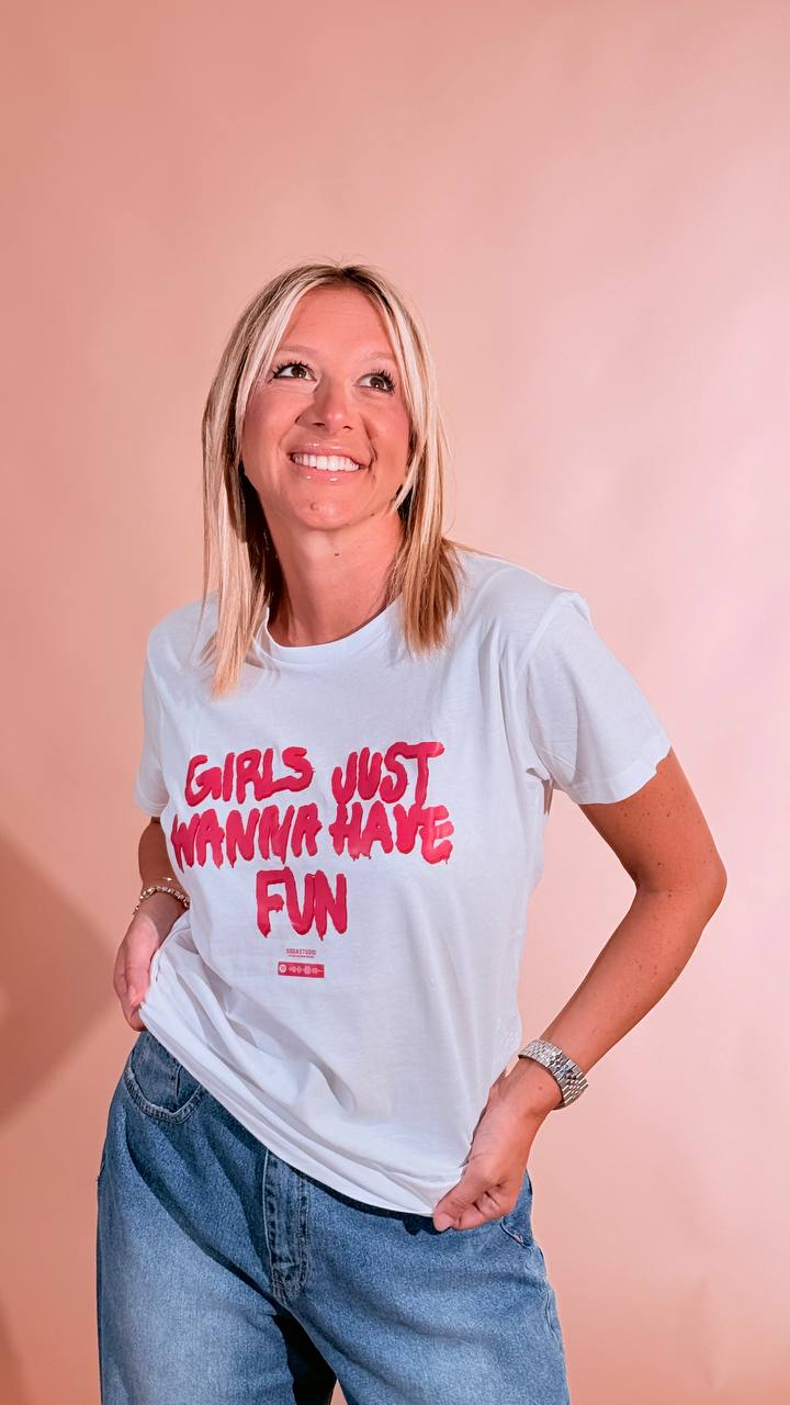 SODA "girl just wanna have fun" tshirt 0003 BIANCA 