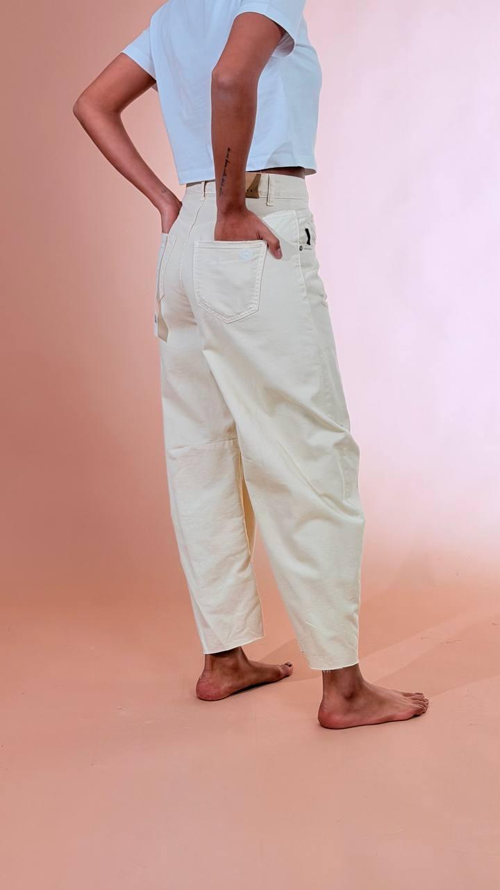HAVE ONE Jeans barbara PFA-Q081 BURRO 