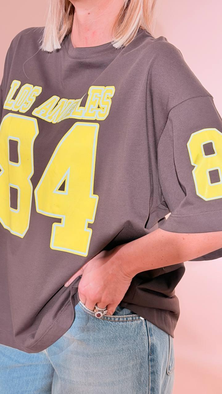 MOTEL T-shirt numero 84 26M4337 CIOCCOLATO 